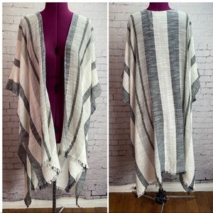 American Eagle Outfitters light weight poncho one size